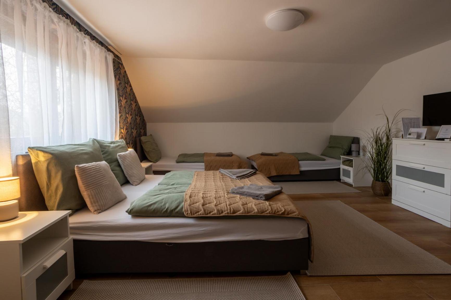 Rp Apartmanhaz Demjén Exteriér fotografie